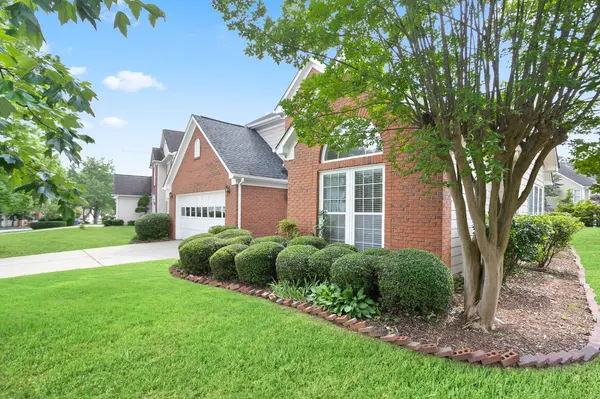 1460 Chamirey Dr SW, Marietta, GA 30008-8812