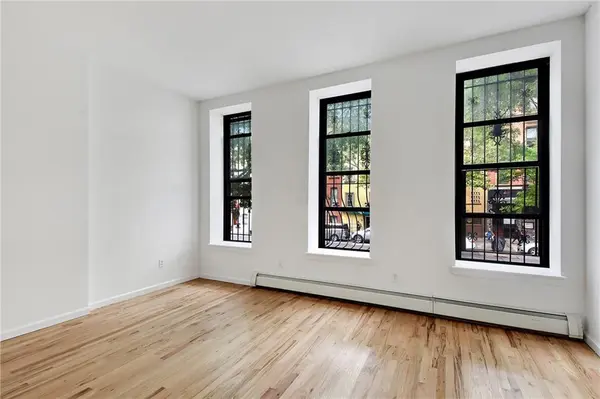 352 E 116th St #2, New York, NY 10029-1505