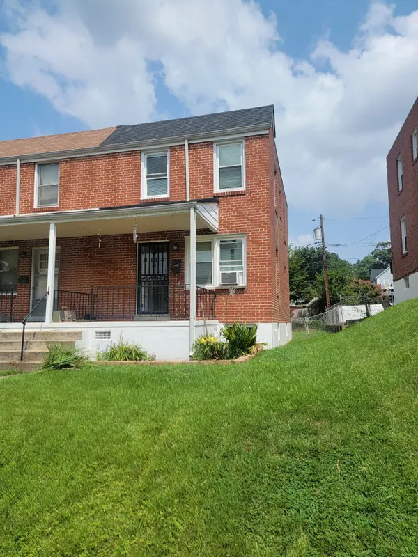 1035 Rockhill Ave, Baltimore, MD 21229-5134