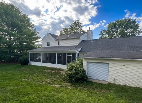 12945 Line Rd, New Freedom, PA 17349-9112