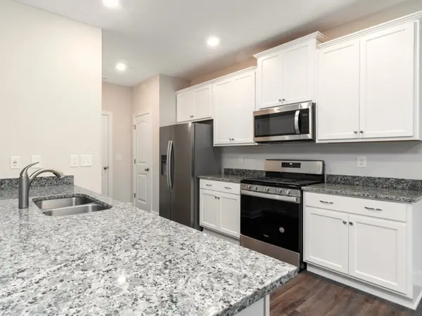 Hanover St, Glen Rock, PA 17327