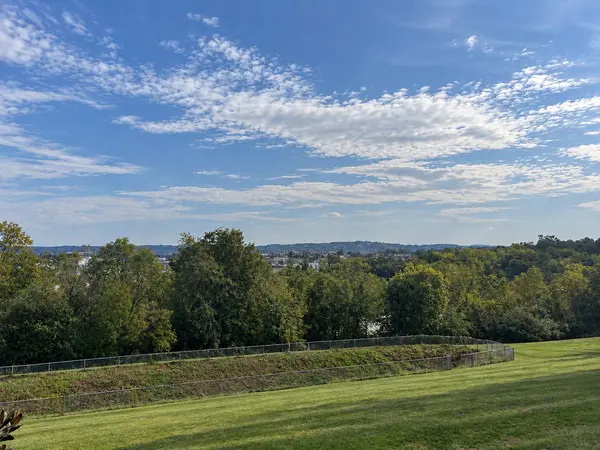 N Point Dr, York, PA 17406