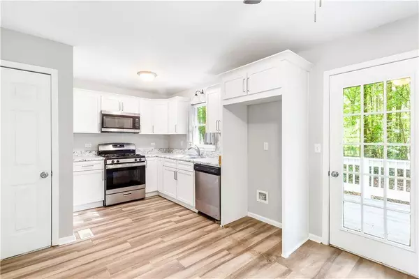 127 Danielle CT, Villa Rica, GA 30180