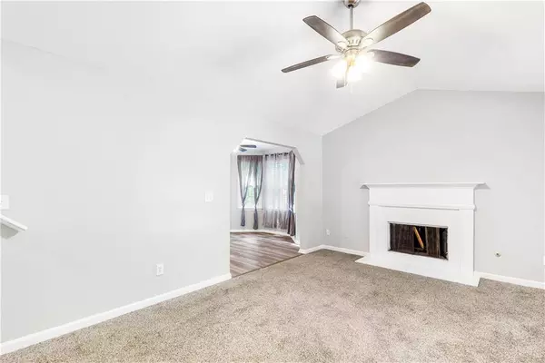 127 Danielle CT, Villa Rica, GA 30180