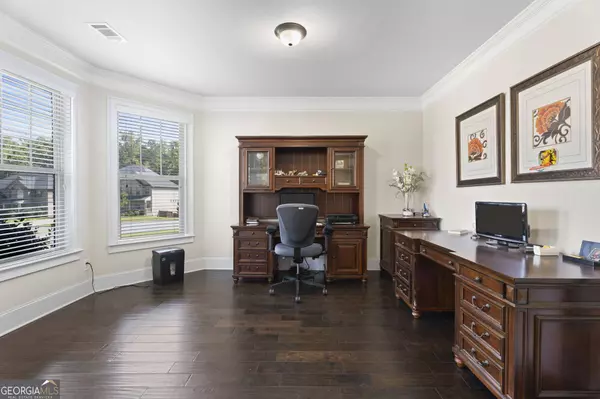 4465 Mossbrook CIR, Alpharetta, GA 30004