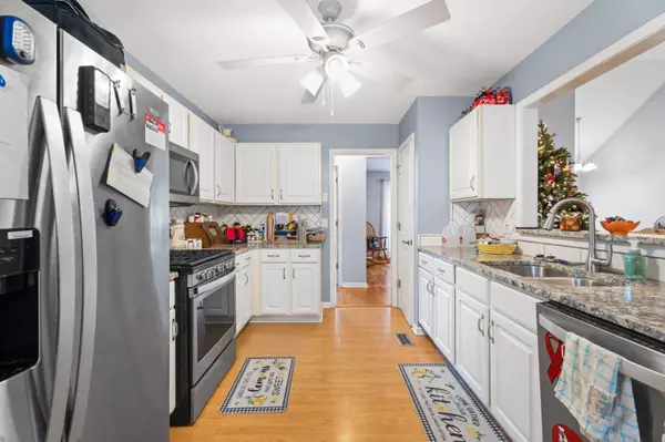 7403 Franklin Lake Ct, Winston, GA 30187