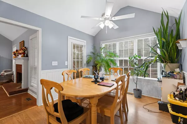 7403 Franklin Lake Ct, Winston, GA 30187