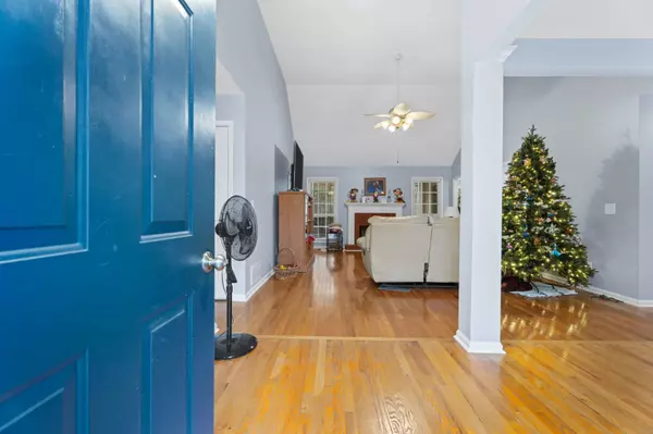 7403 Franklin Lake Ct, Winston, GA 30187