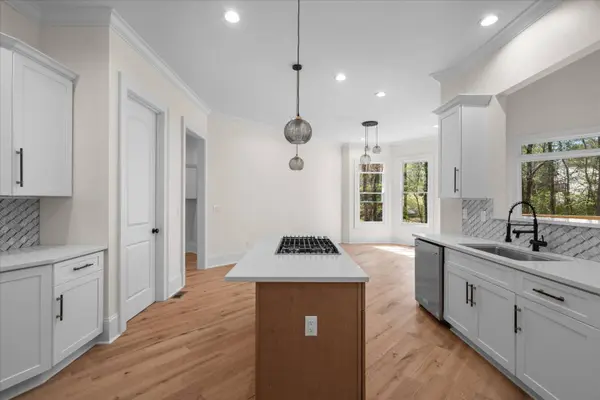 5265 Brookhollow Dr, Douglasville, GA 30135