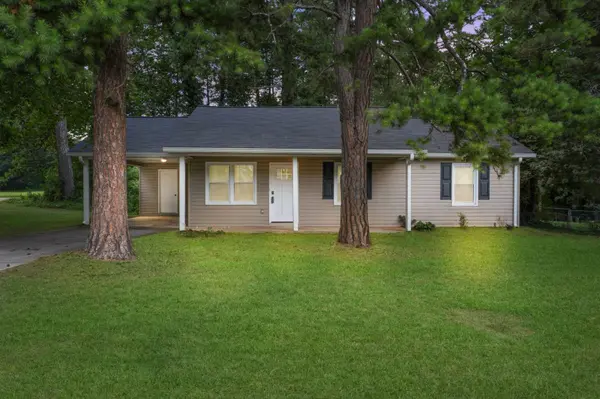 10 Lajuana Dr, Carrollton, GA 30116