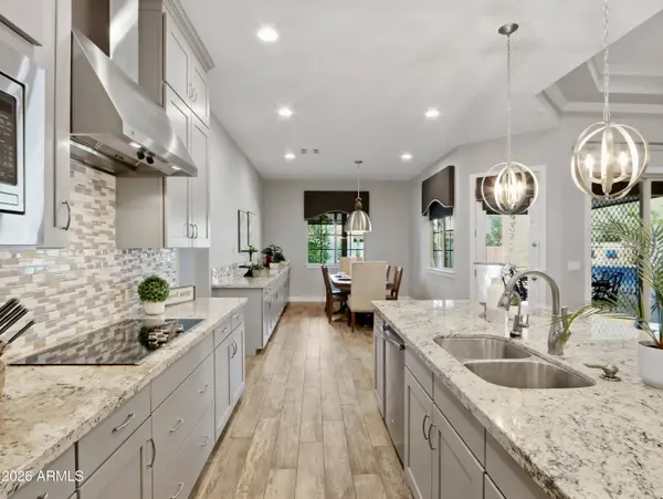 3472 S PINNACLE Drive, Chandler, AZ 85286