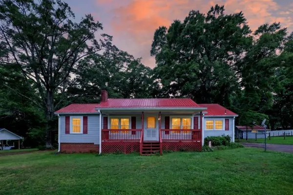 16 Garrett Ave, Bremen, GA 30110