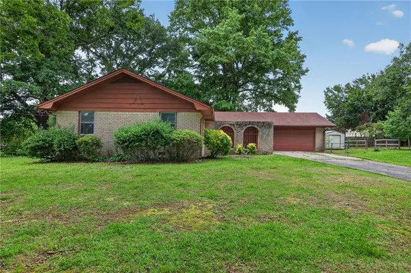1681 W Kellogg CIR, Douglasville, GA 30134