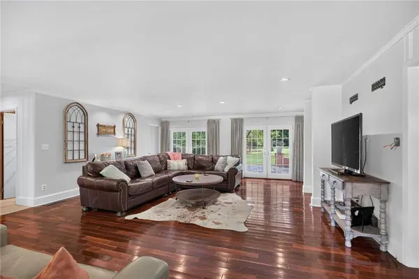 8928 Orchard DR, Douglasville, GA 30134