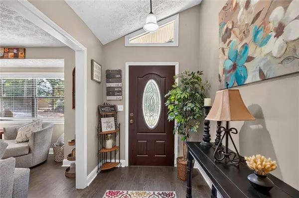 6164 Pinedale LN, Douglasville, GA 30135