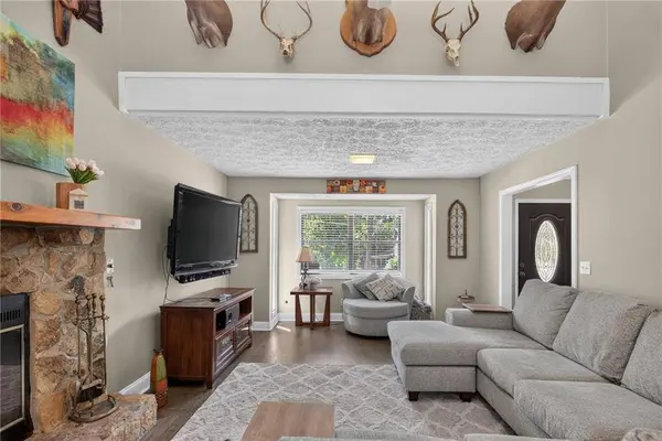 6164 Pinedale LN, Douglasville, GA 30135