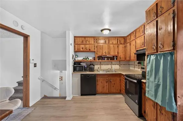 5918 Pinecreek RD, Forest Park, GA 30297