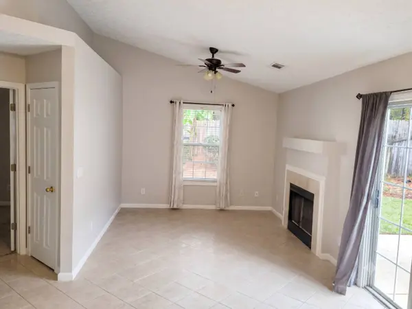 1175 Britley Park Ln, Woodstock, GA 30189