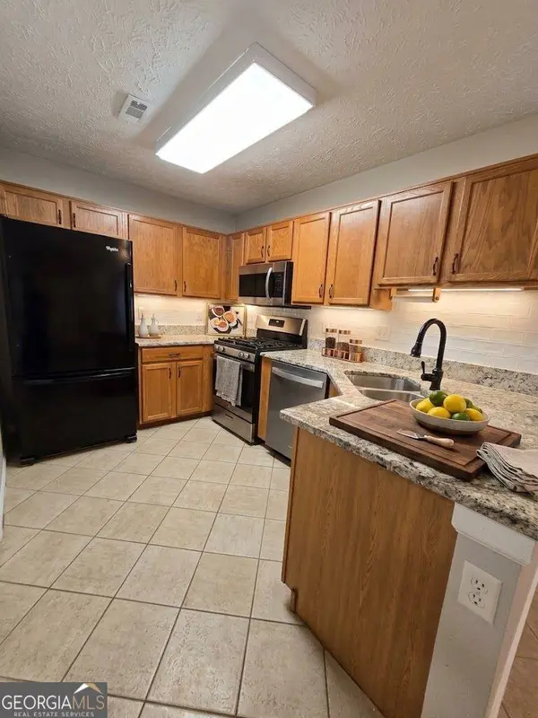 1175 Britley Park LN, Woodstock, GA 30189