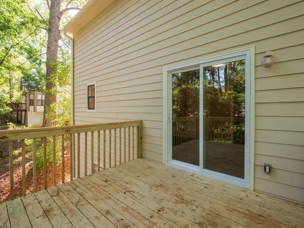 6440 Linecrest Dr, Douglasville, GA 30134-3781