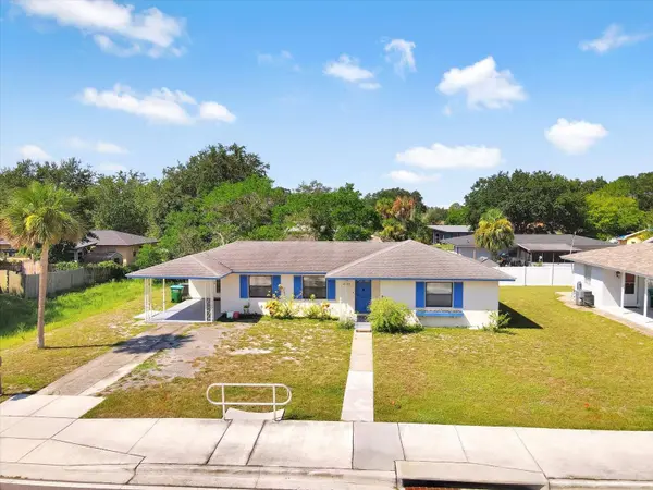 2223 Howland Blvd, Deltona, FL 32738