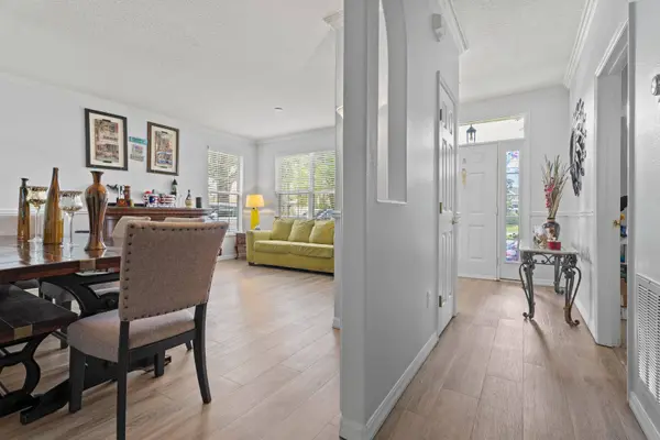 553 Quail Crest Ct, Debary, FL 32713