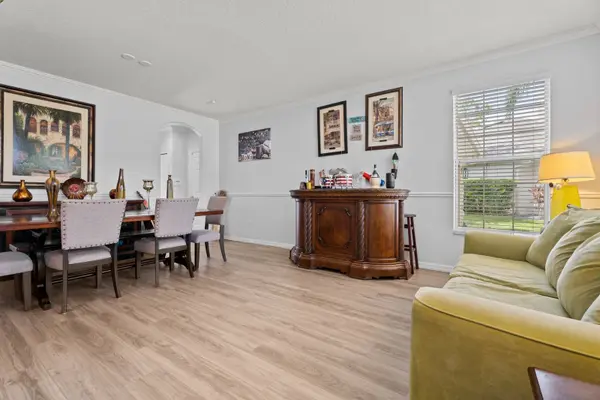 553 Quail Crest Ct, Debary, FL 32713