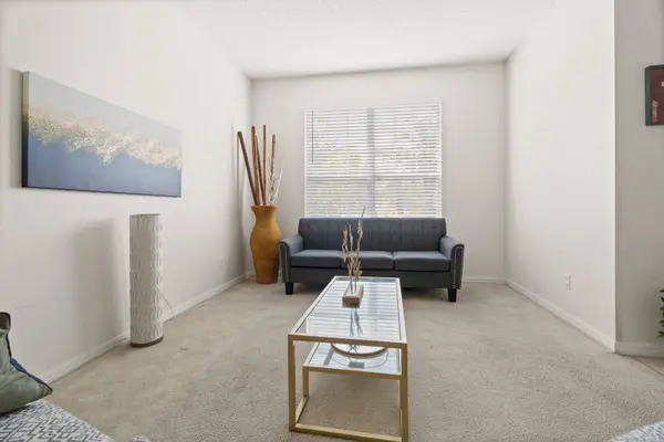 8925 Palisades Beach Ave, Orlando, FL 32829