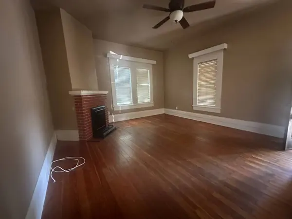 419 E Palm Ave, Eustis, FL 32726