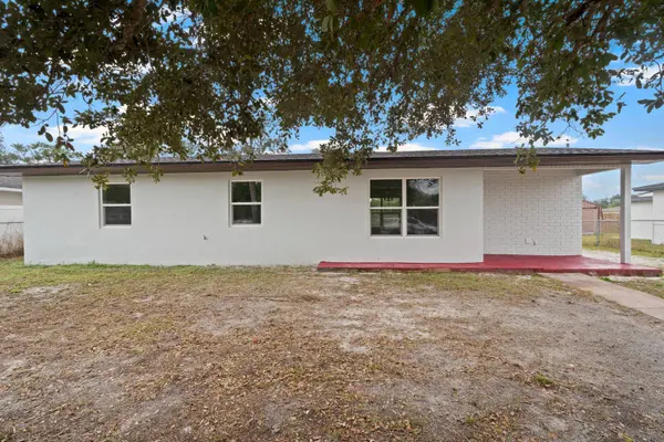 1629 Hastings Dr, Deltona, FL 32725