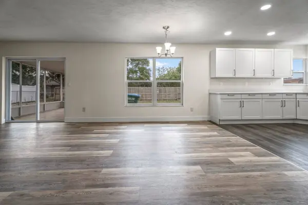 1629 Hastings Dr, Deltona, FL 32725