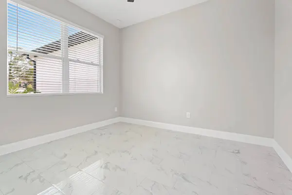 1656 Gregory Dr, Deltona, FL 32738