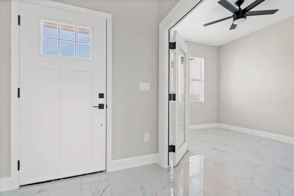 1656 Gregory Dr, Deltona, FL 32738