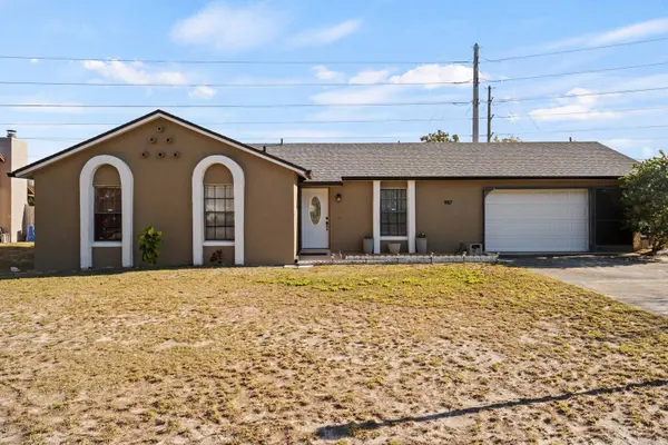 987 Trumbull St, Deltona, FL 32725