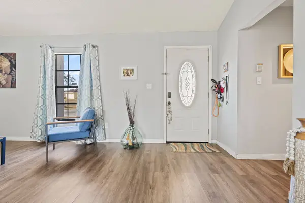 987 Trumbull St, Deltona, FL 32725