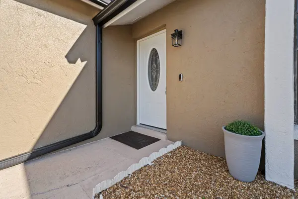 987 Trumbull St, Deltona, FL 32725