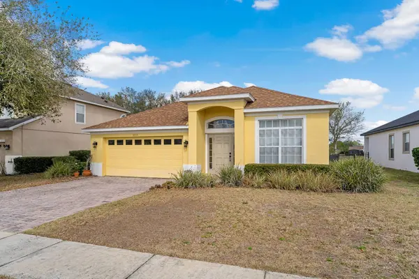 33719 Terragona Dr, Sorrento, FL 32776