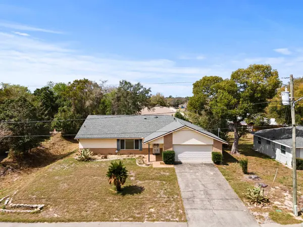 1968 W Finland Dr, Deltona, FL 32725