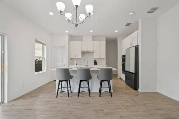 1612 Hill Park Dr, Deltona, FL 32725