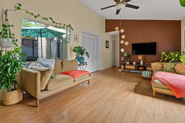 5059 Jamaica Cir, Orlando, FL 32808