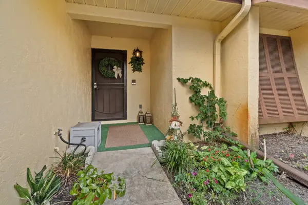 5059 Jamaica Cir, Orlando, FL 32808