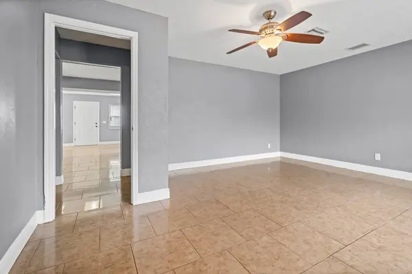 961 Buttercup Ter, Deltona, FL 32725