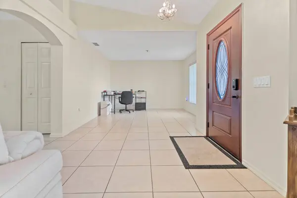 640 Fairhaven St, Deltona, FL 32725