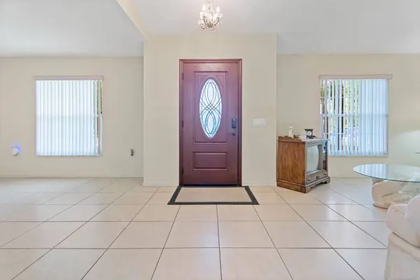 640 Fairhaven St, Deltona, FL 32725