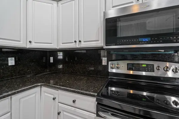2087 Westbourne Dr, Oviedo, FL 32765