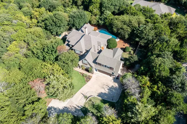 904 Mobley Road, Cedar Hill, TX 75104