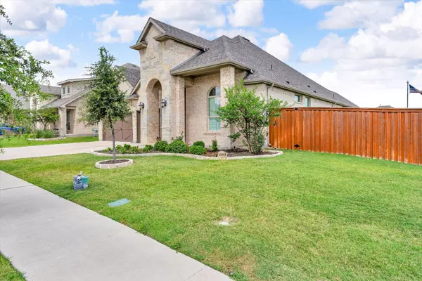 100 Welch Folly Lane, Aledo, TX 76008