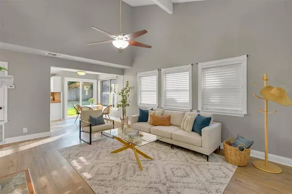 1426 Woodfern Drive, Arlington, TX 76018