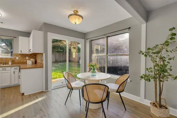 1426 Woodfern Drive, Arlington, TX 76018