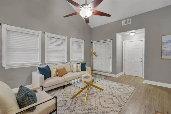 1426 Woodfern Drive, Arlington, TX 76018